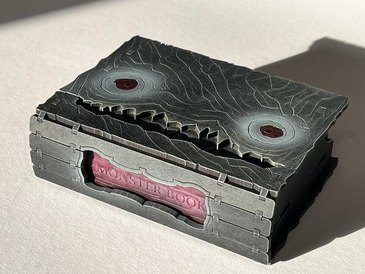 Monsterbuch Größe A7 | Bausatz aus MDF | Ideales Geschenk für DnD, Magic the Gathering etc Spieler | Geheimer Schlüsselkasten