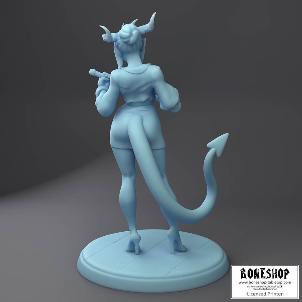 Twin Goddess Miniatures „Stacy the Succubus Office worker" 28mm | 32mm |Boneshop