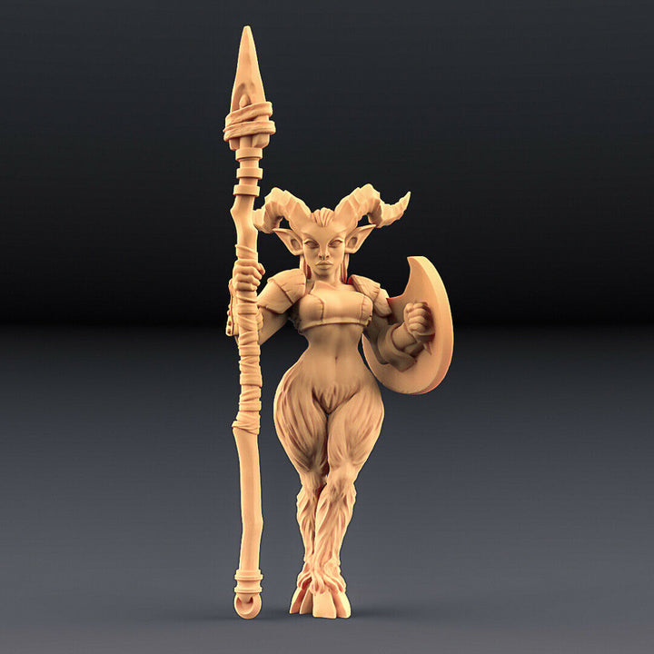 Wood Alfar - Satyr Ladies „Satyr - C“ Artisan Guild | 28mm-35mm | RPG | Boneshop
